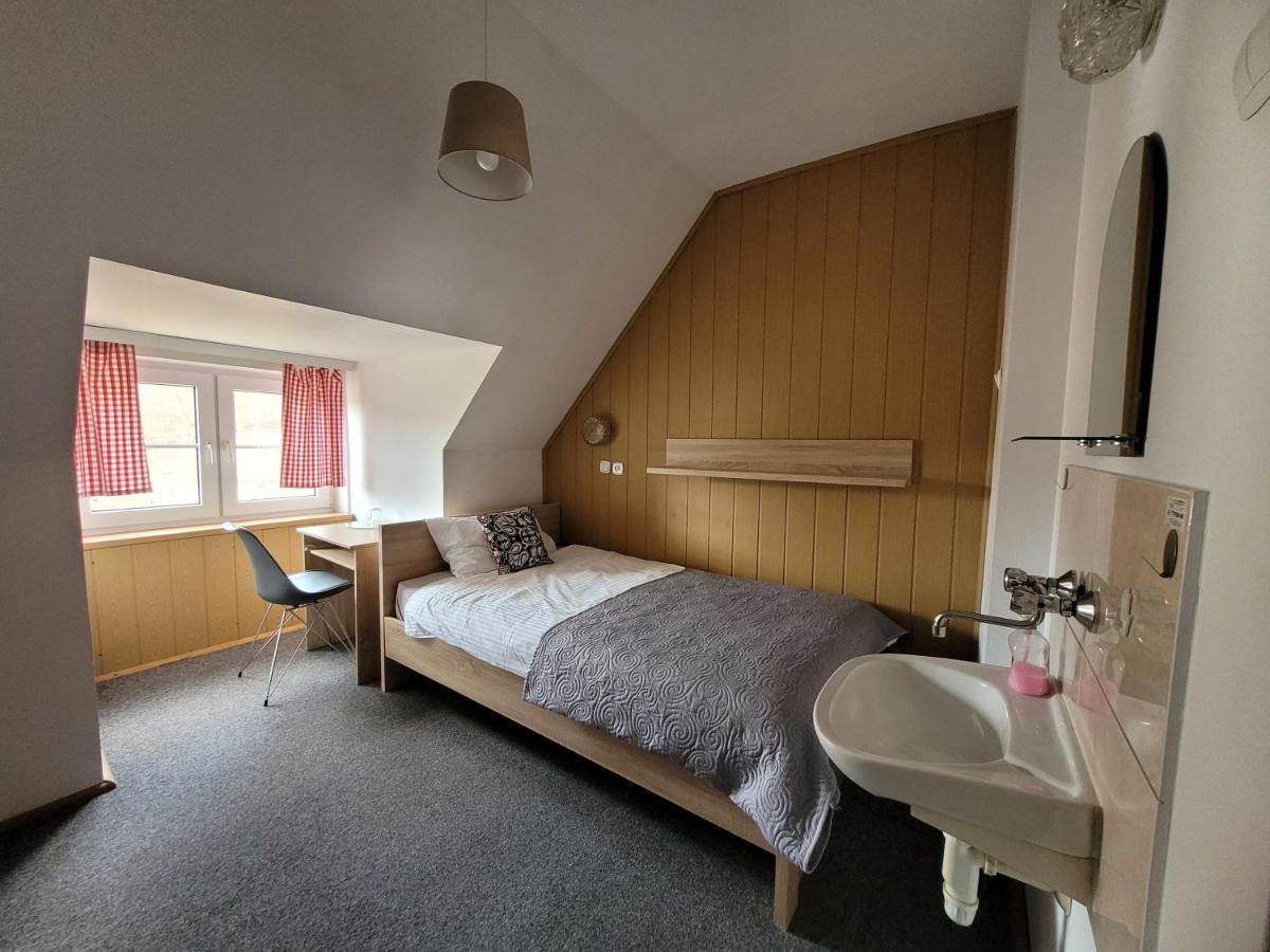 Meran Hostinec 3*